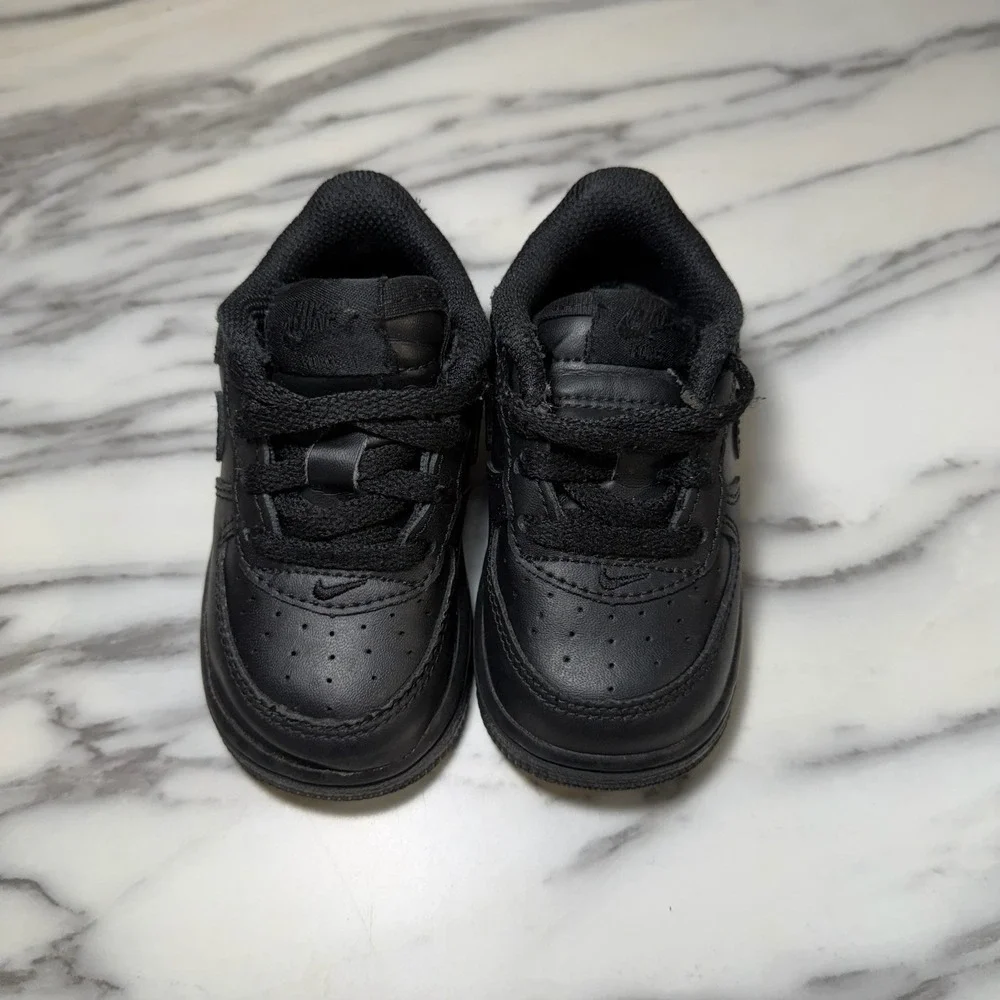 Nike Air Force 1 Low Toddler Baby Size 5C Black Walking Leather Shoes Sneakers